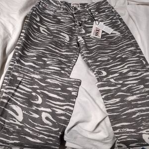 Guess Original Bootcut High Rise Jeans/ NWT/ Zebra Print/ SZ 30